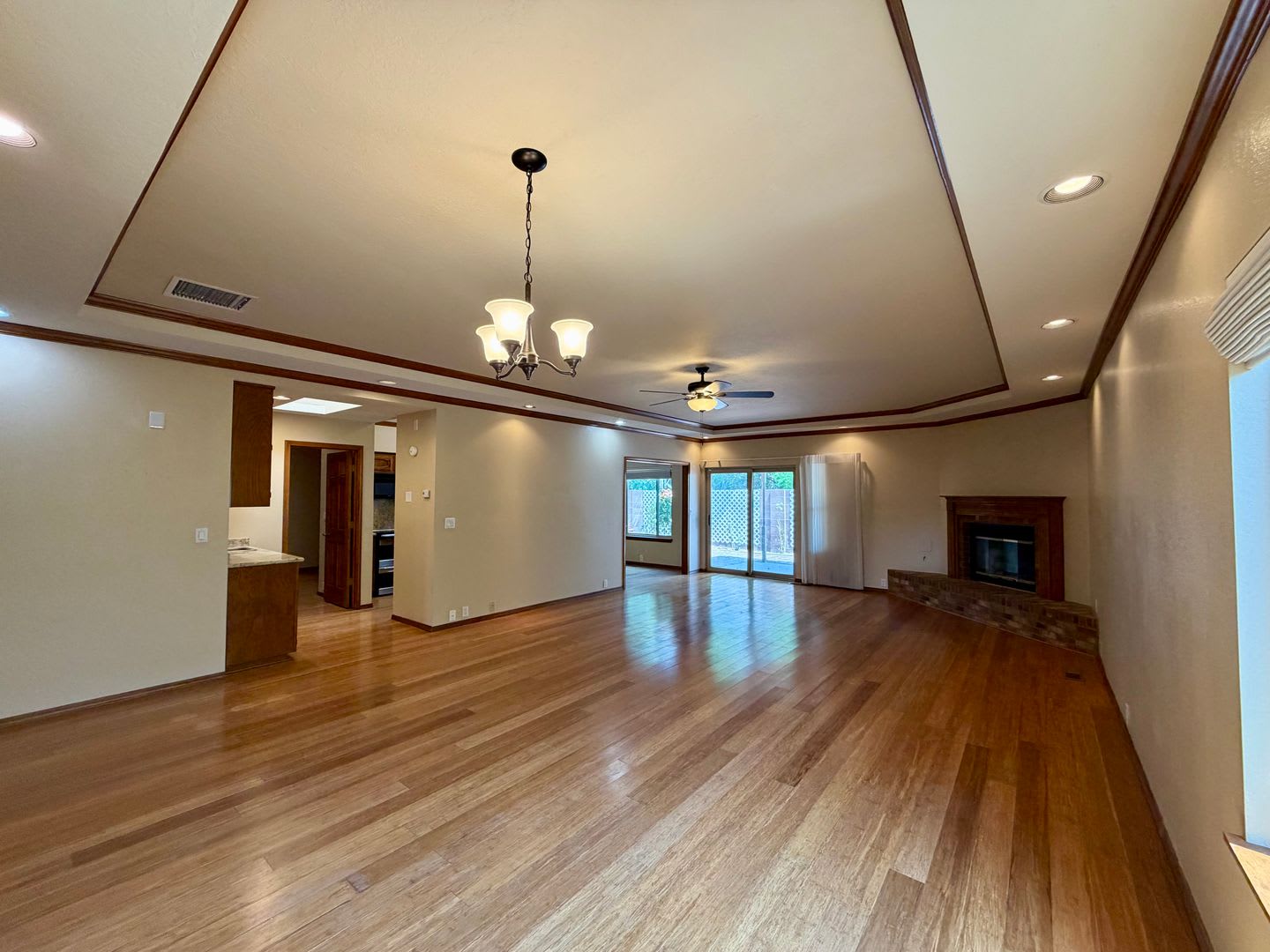 Attractive 3 Bedroom 2 Bathroom Home In The Northeast Heights – photo 5
