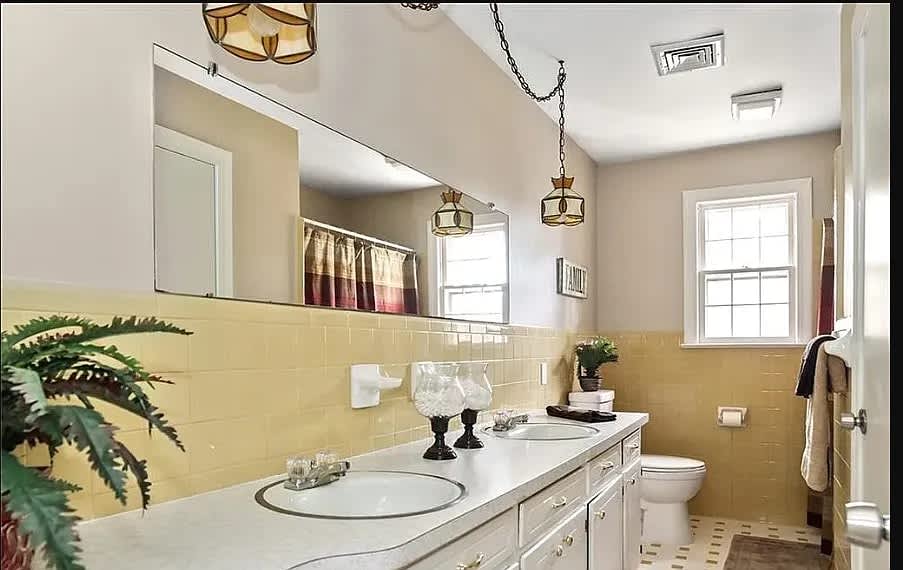 205 Woodford Drive – photo 5