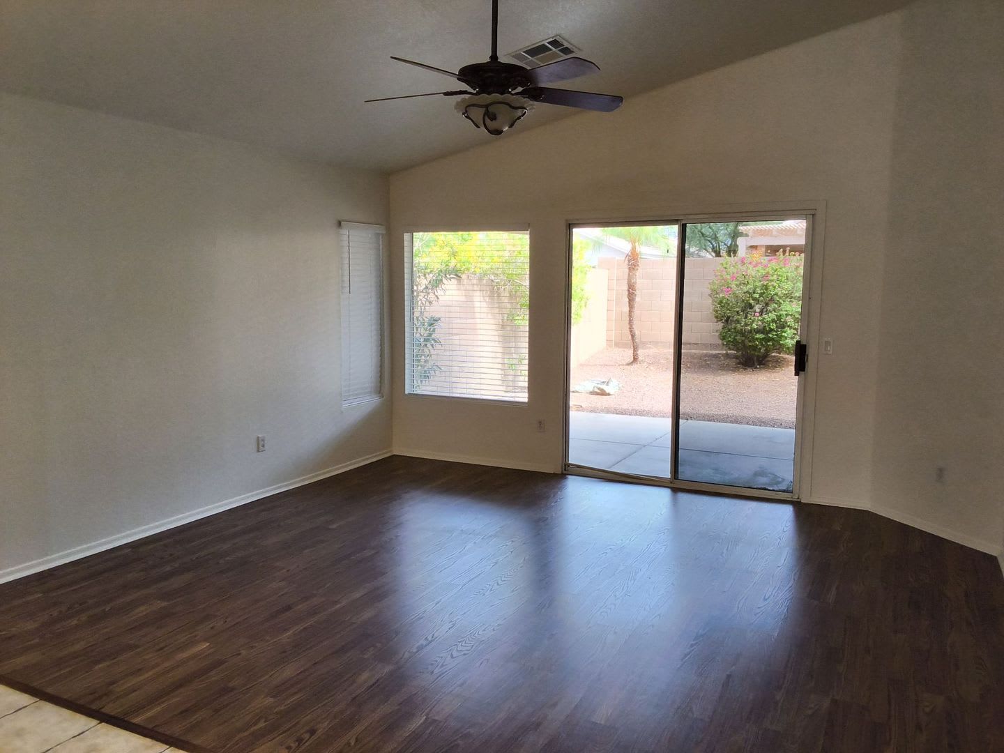 FABULOUS Mesa Home – photo 4