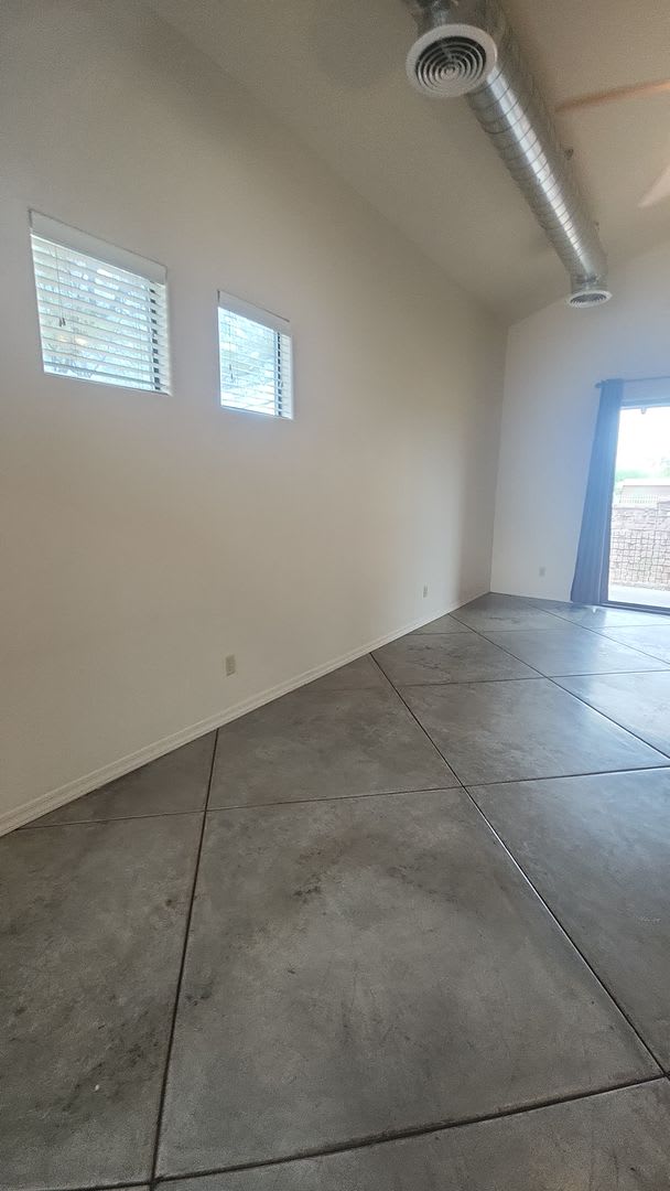 Modern 4 Bed, 3 Bath Home in Desirable Presidio Park – photo 4