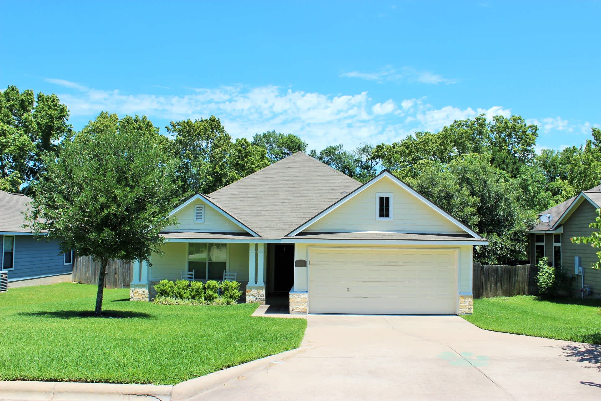 303 Ava Drive – photo 1