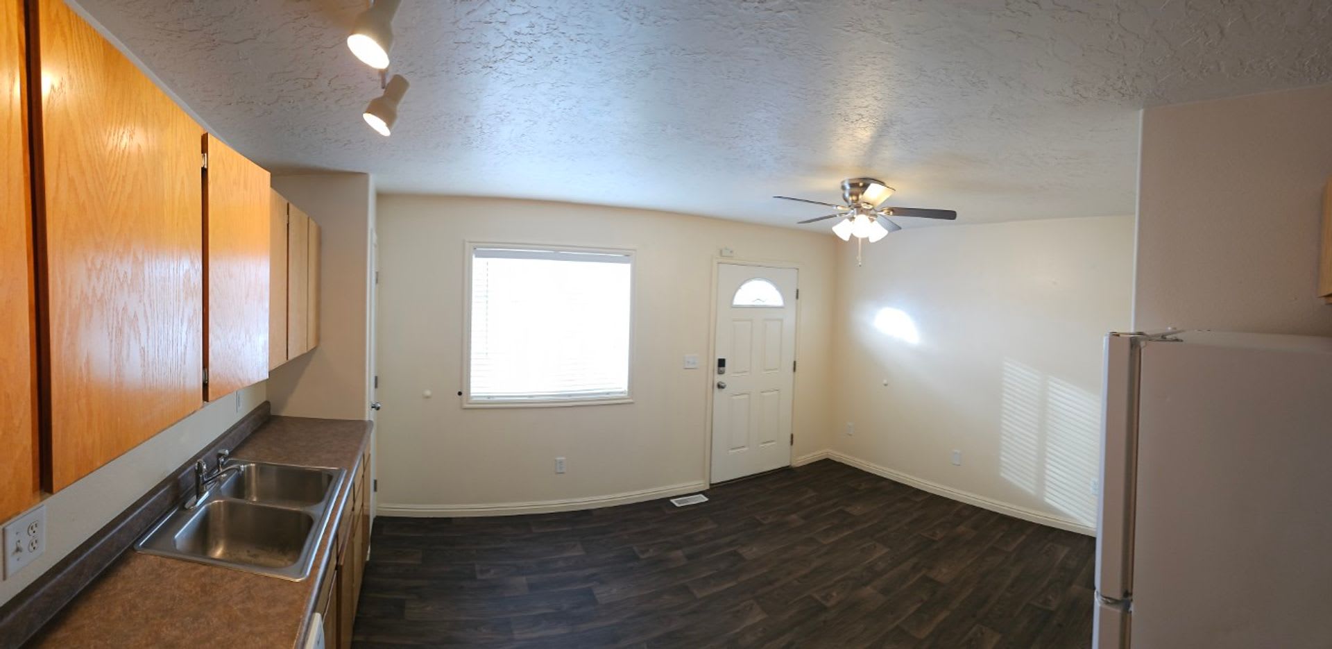 2 bed, 1.5 bath townhome in The Meadows – photo 5