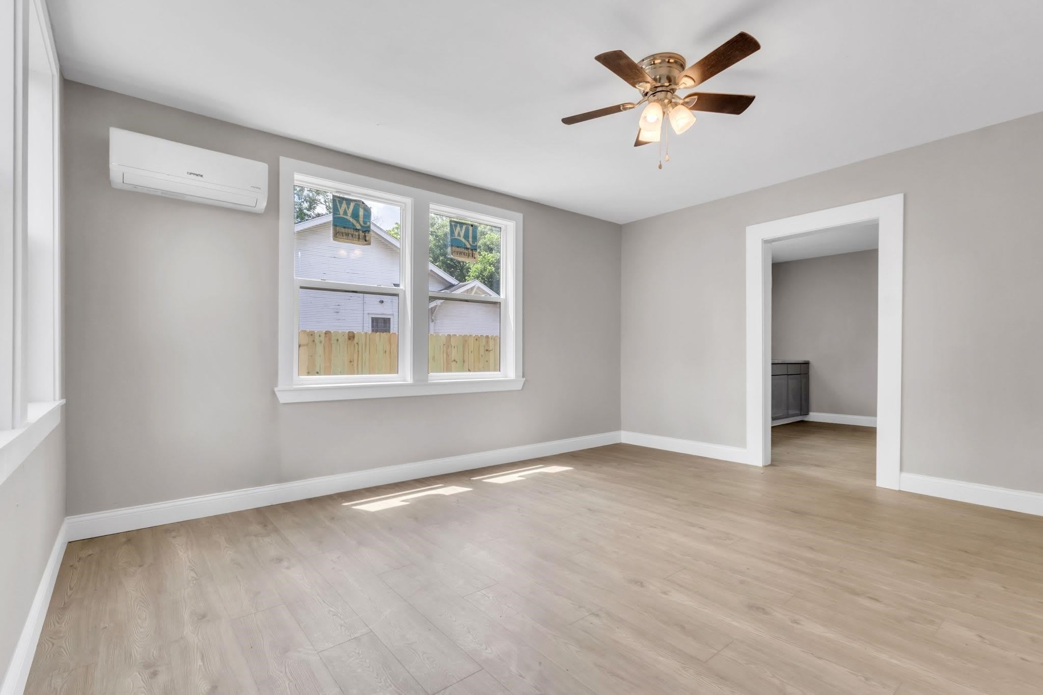 584 Anchor St – photo 2