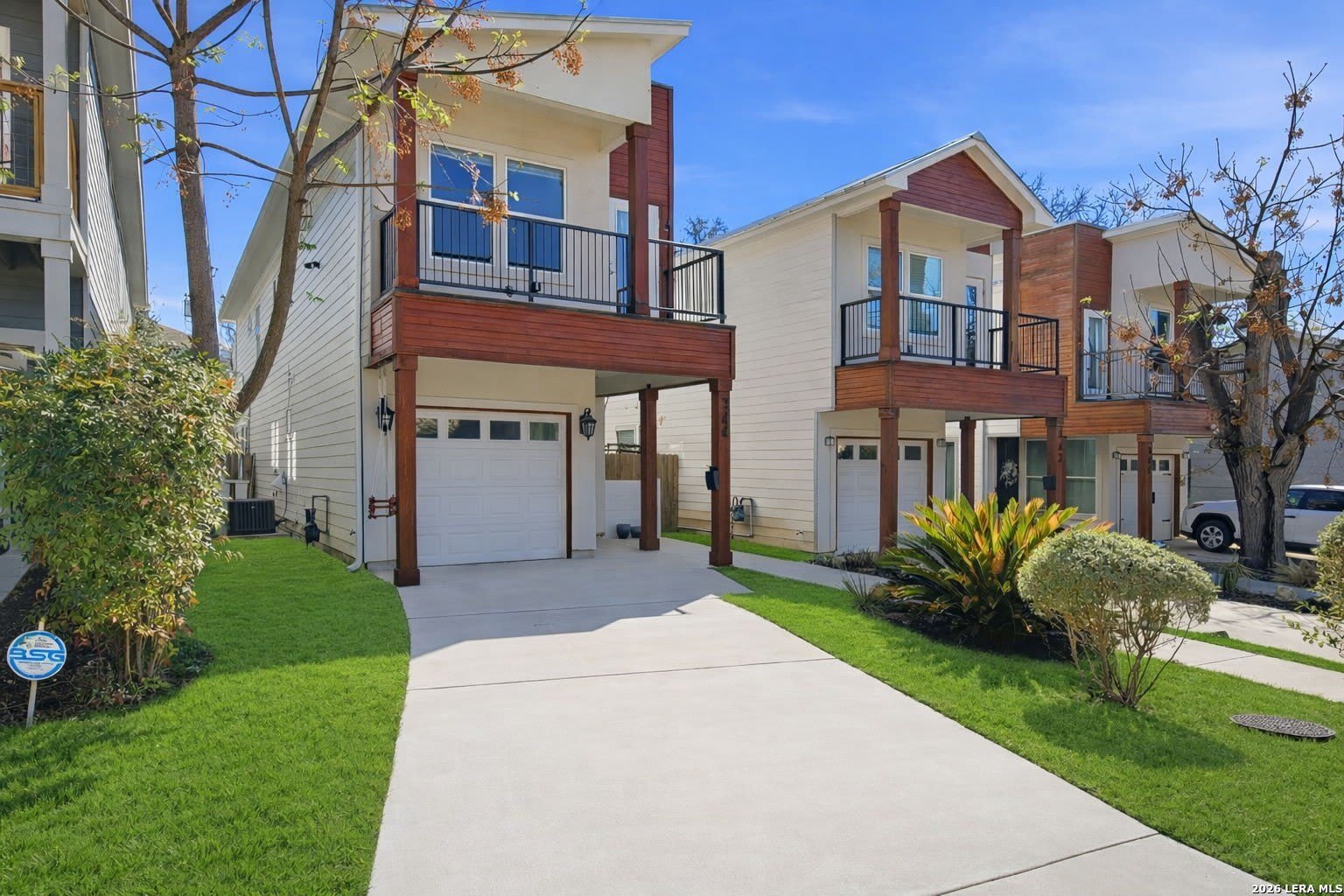 344 CLAREMONT AVE – photo 5
