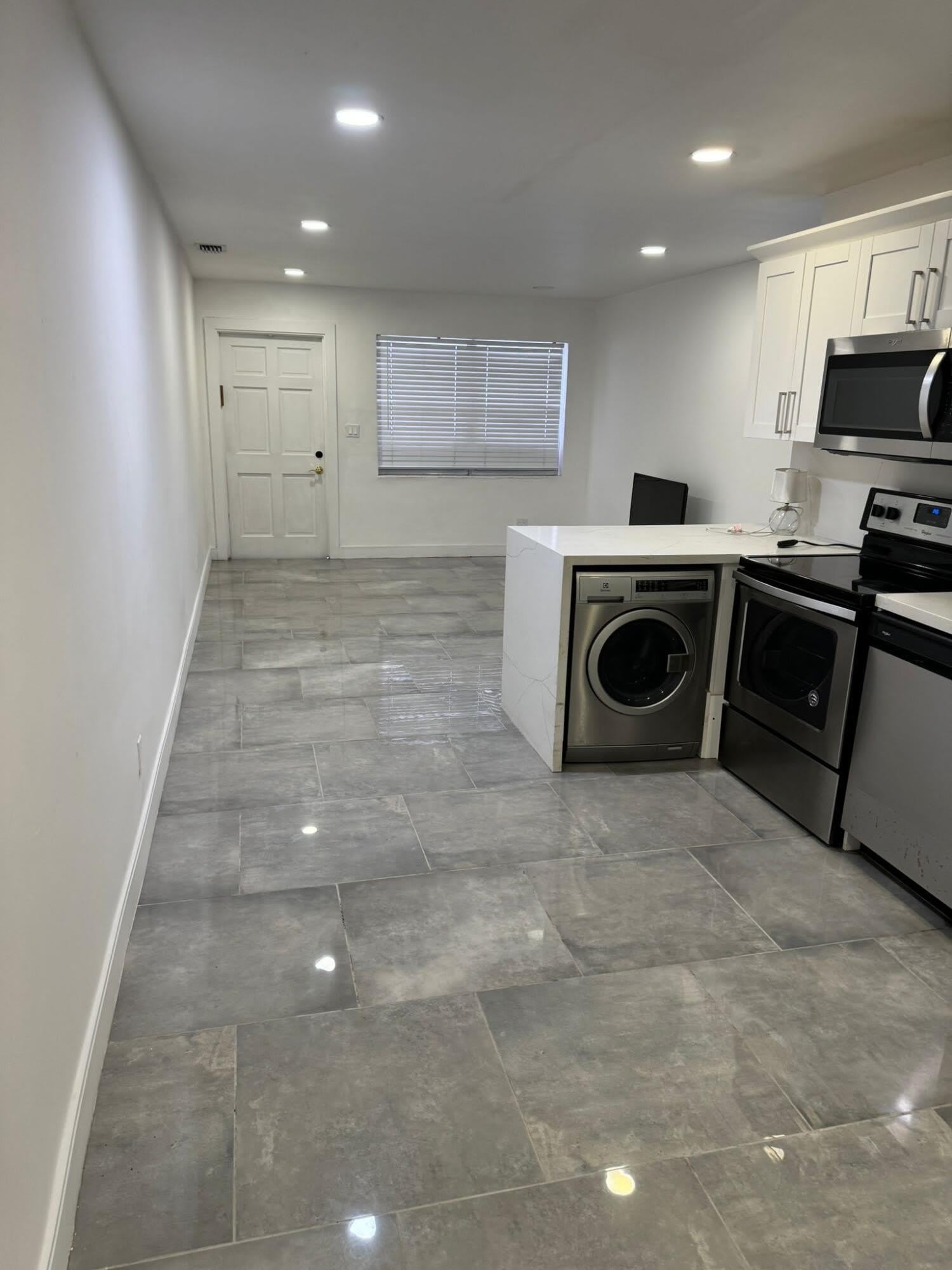 3990 SW 51st Street – photo 4