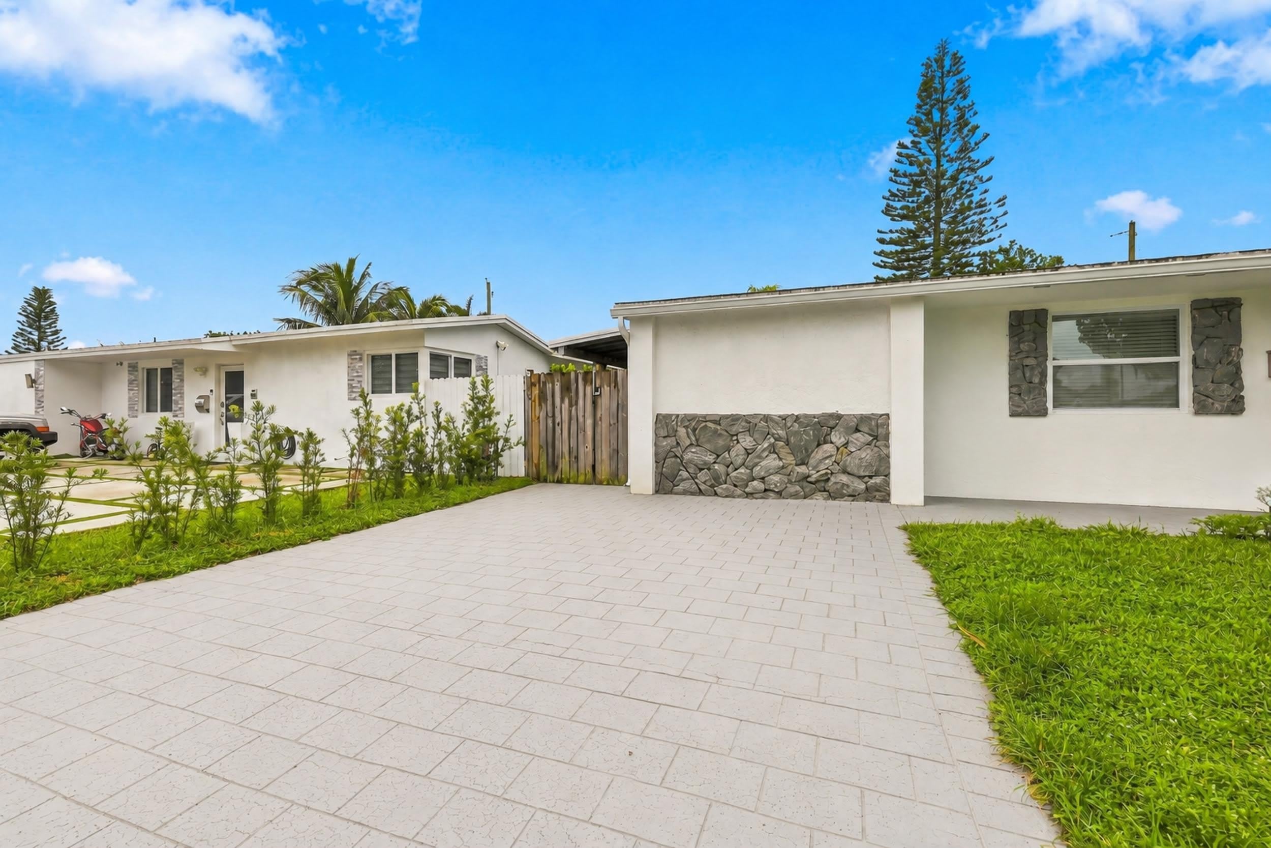 7780 Nw 40Th Street – photo 4