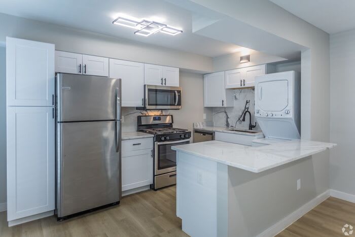 211 Cochran Place – photo 1