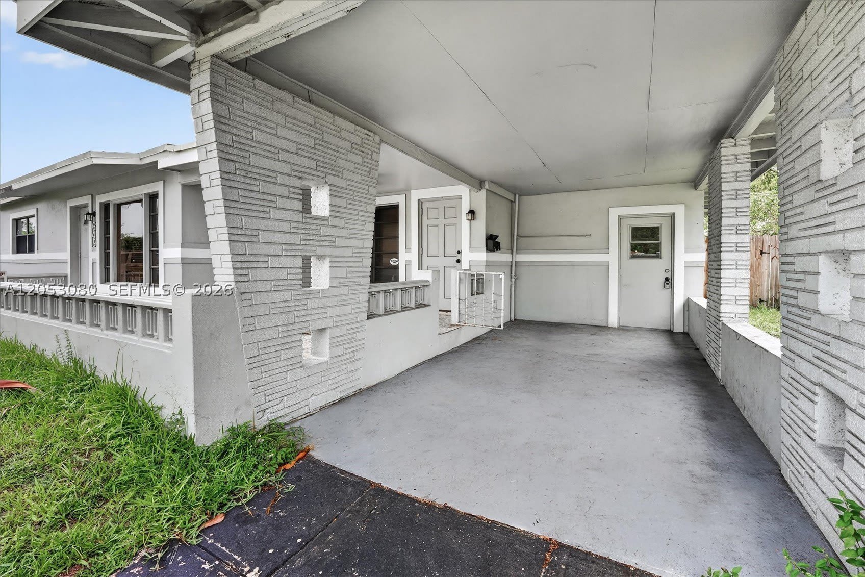 649 W Evanston Cir – photo 4