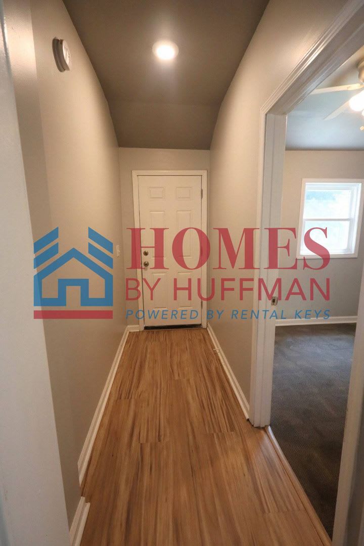 Three Bedroom House Westside – photo 3