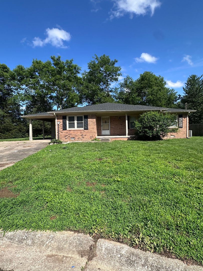 706 Fremont Drive – photo 1