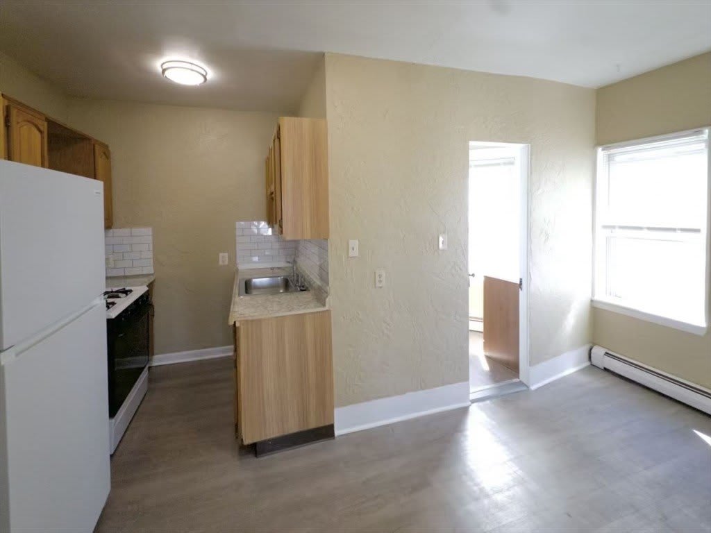 25 Oakland Ave – photo 2