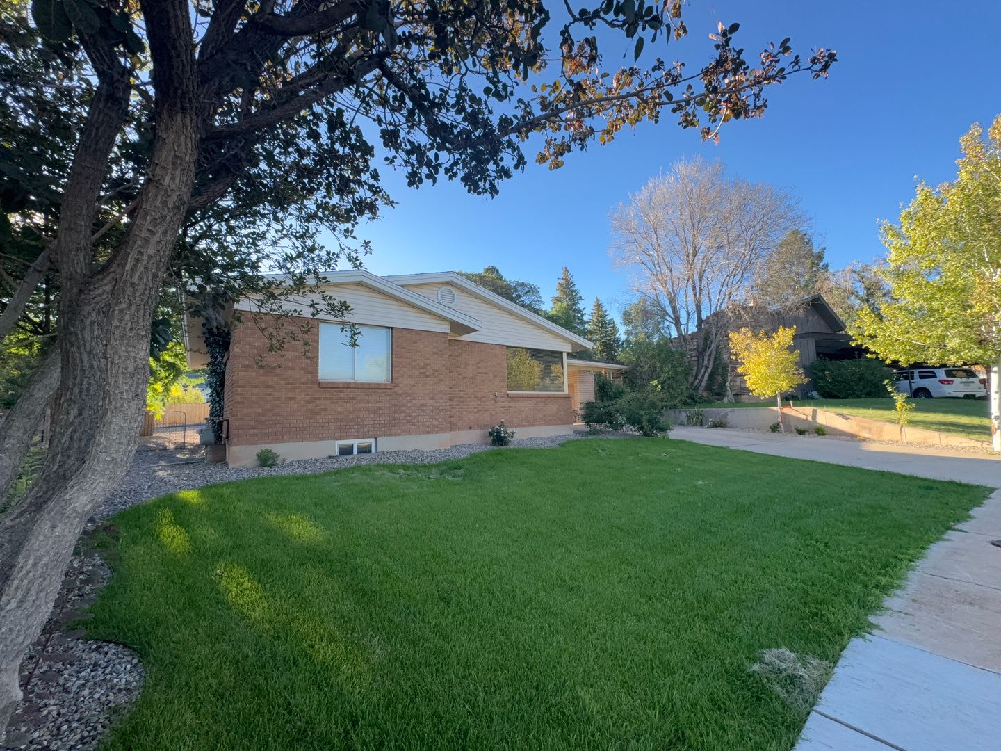 Single-Family home available now – photo 1