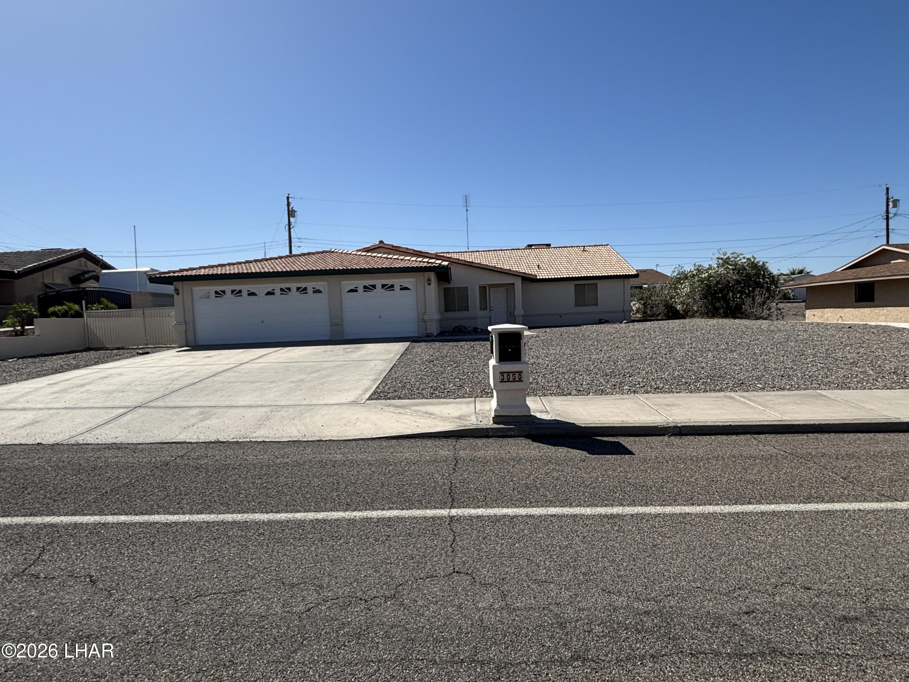 3050 Chemehuevi Blvd – photo 1
