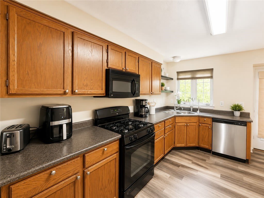 122 Broadstone Dr – photo 4