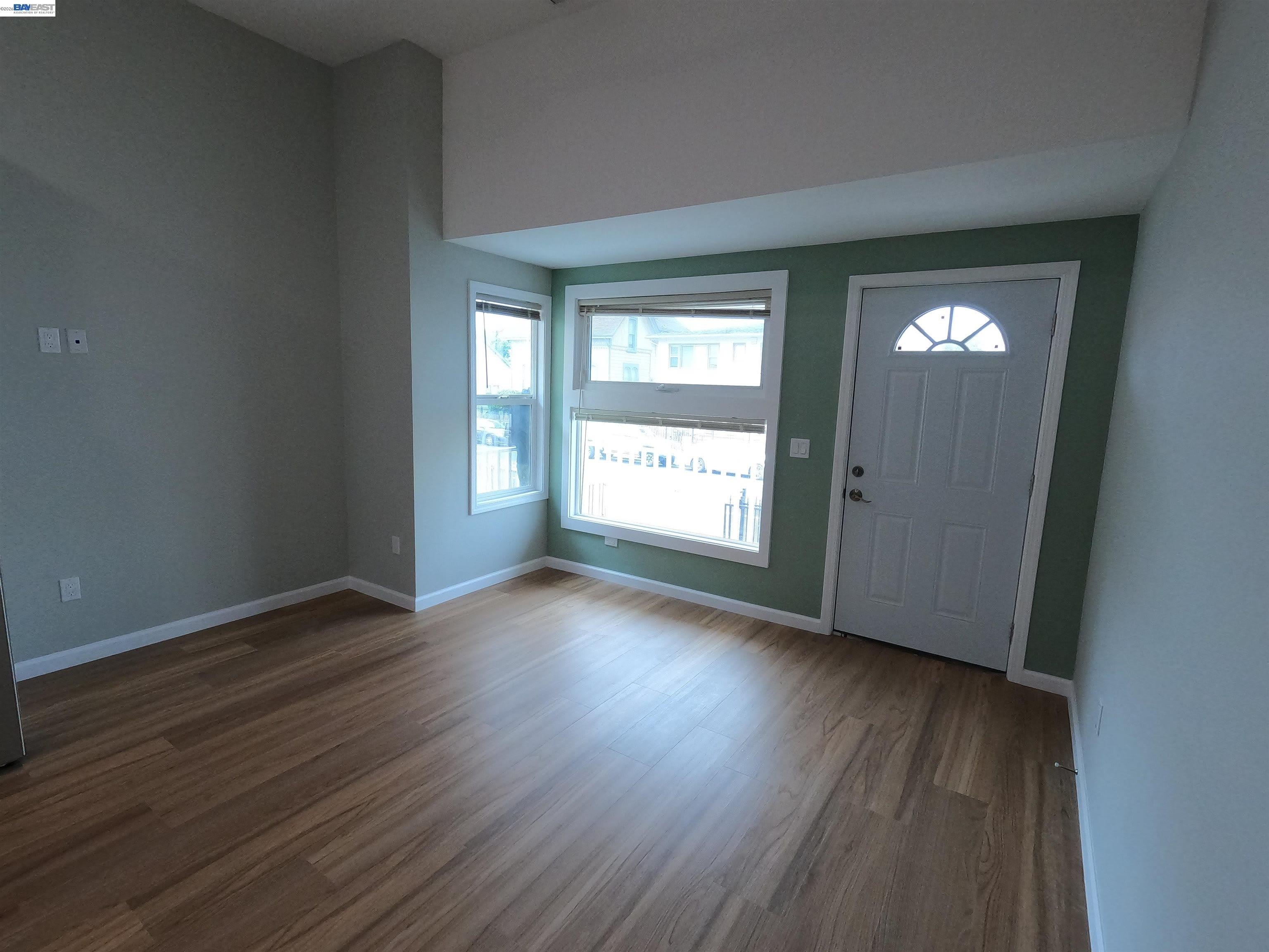 720 Foothill Blvd – photo 3