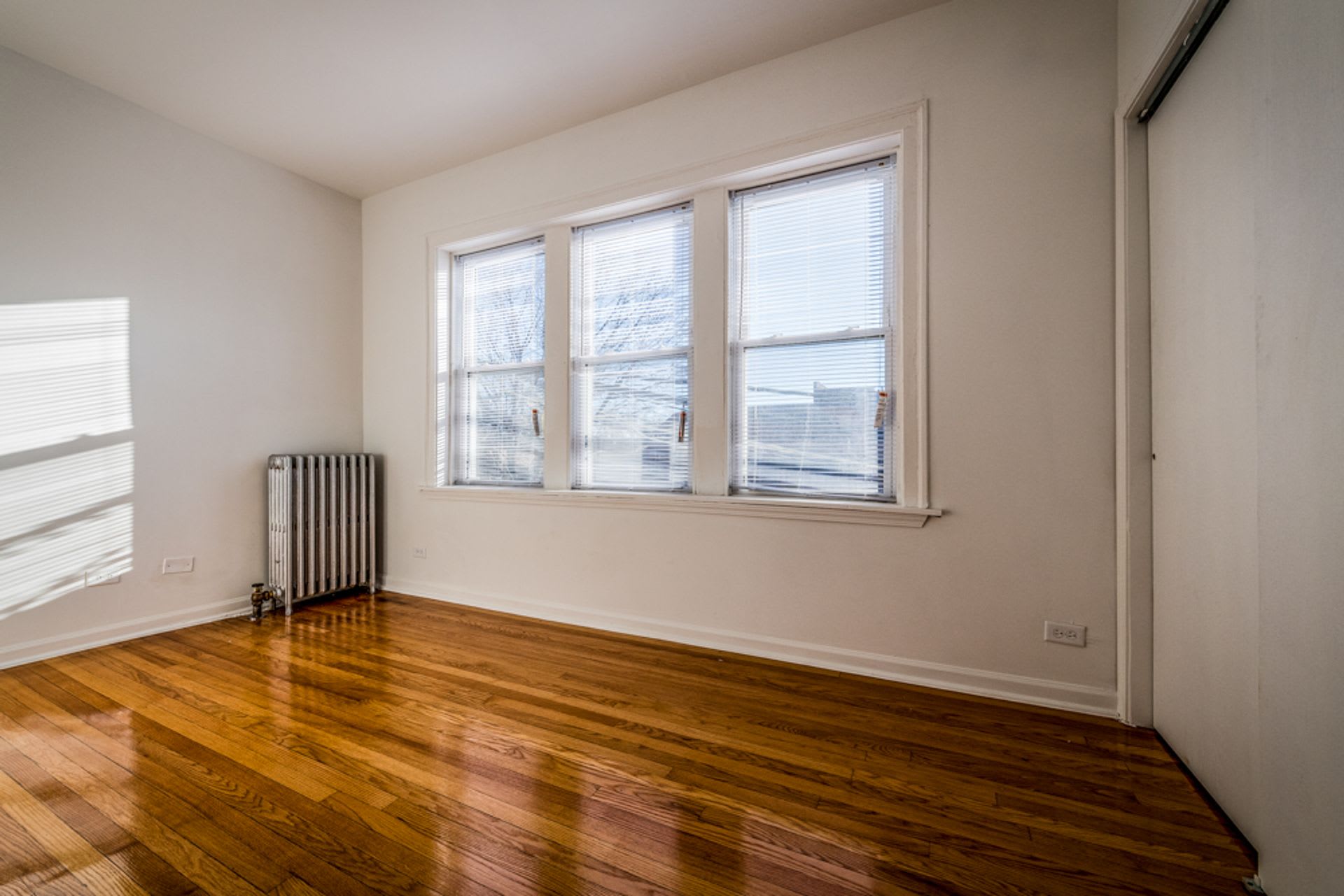 7701 S Ashland – photo 2