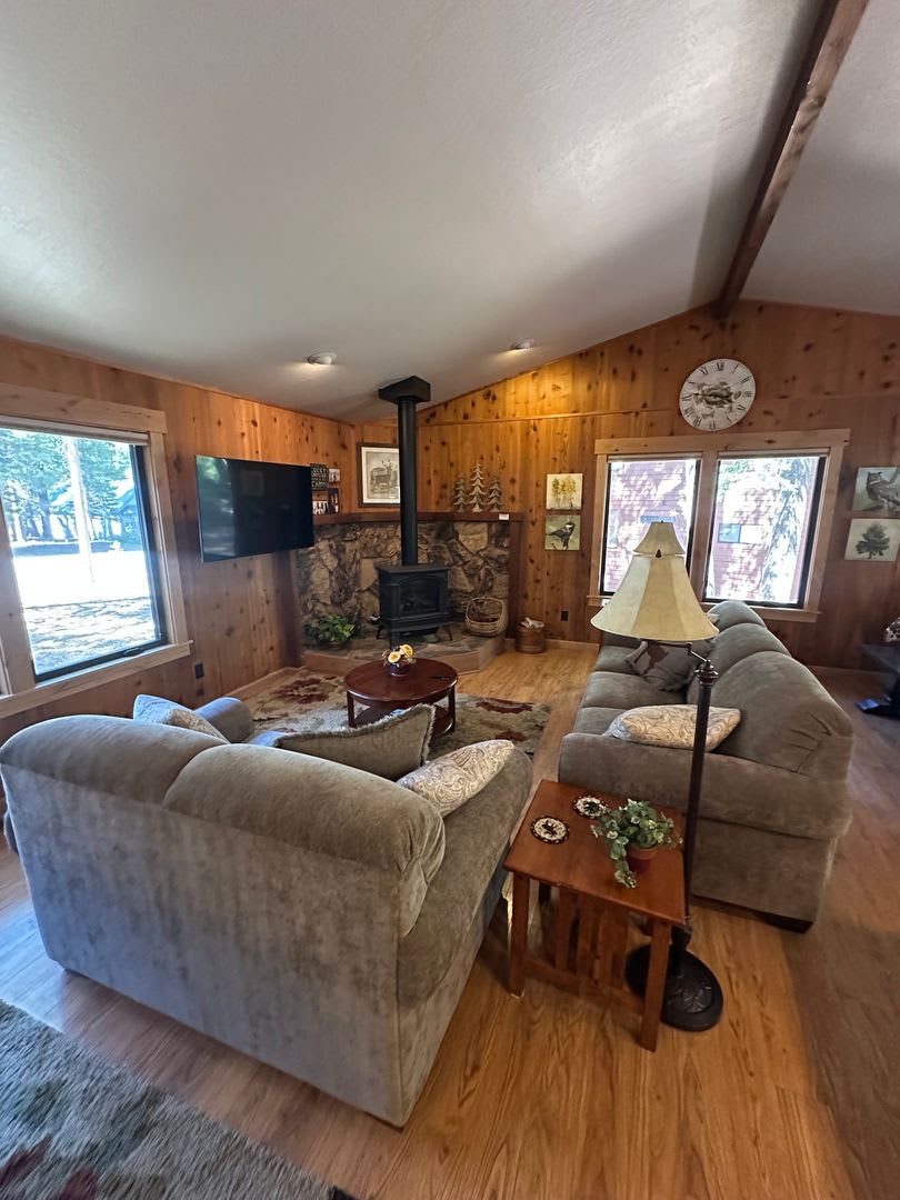 Welcoming 3 Bed Ski Lease in Tahoe Donner – photo 4