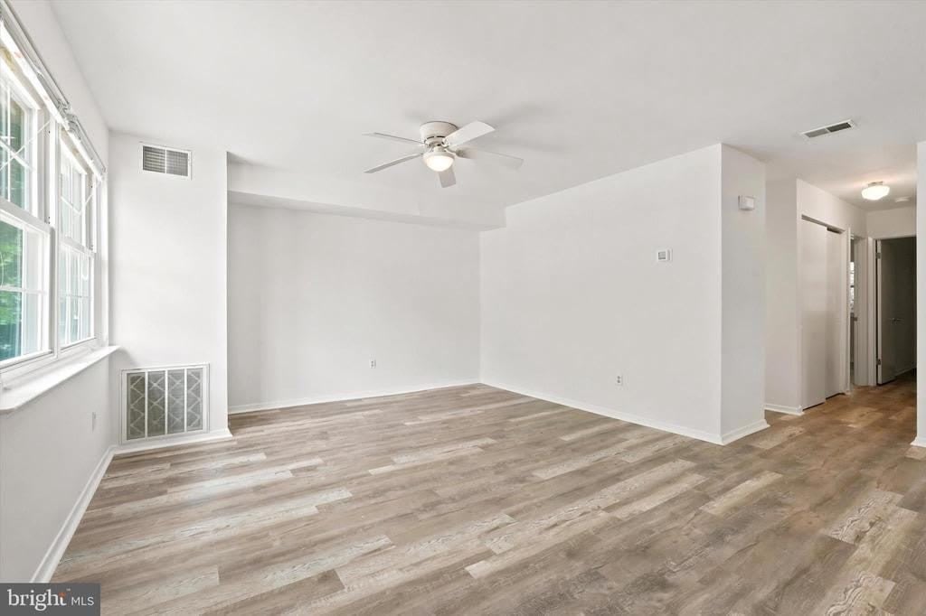 175 PARKER AVENUE – photo 5