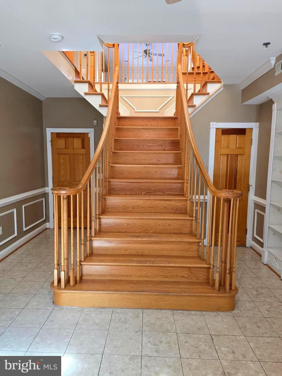 704 S BOND Street – photo 1