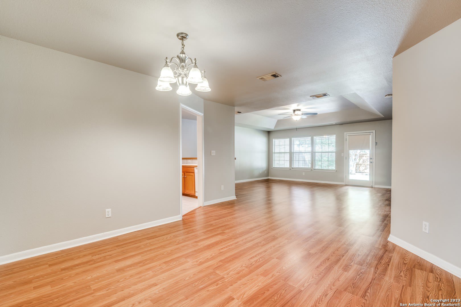 1576 KIMBERLY DAWN DR – photo 2