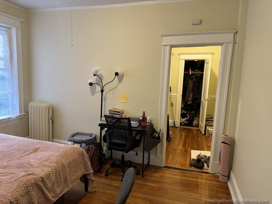 60 Woodstock Ave. – photo 3