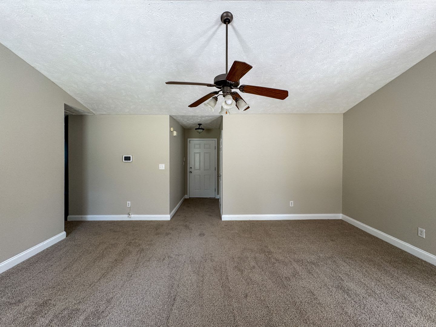 3 Bed 2 Bath Home Plus Bonus Room – photo 5