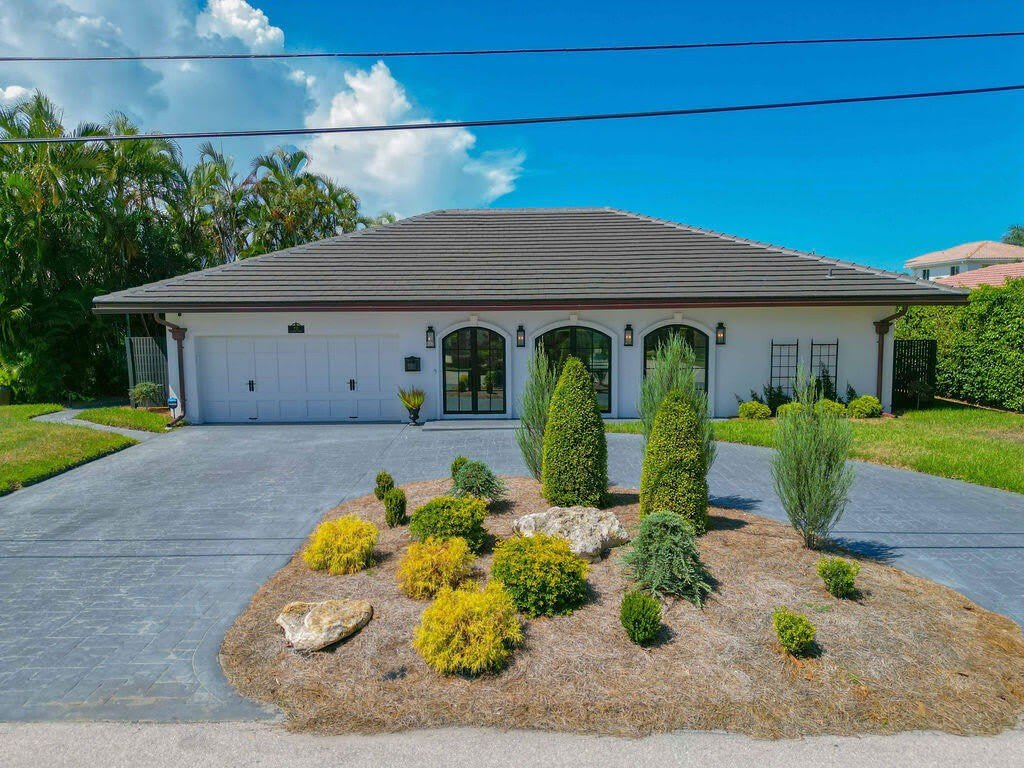 713 Forsyth Street – photo 1