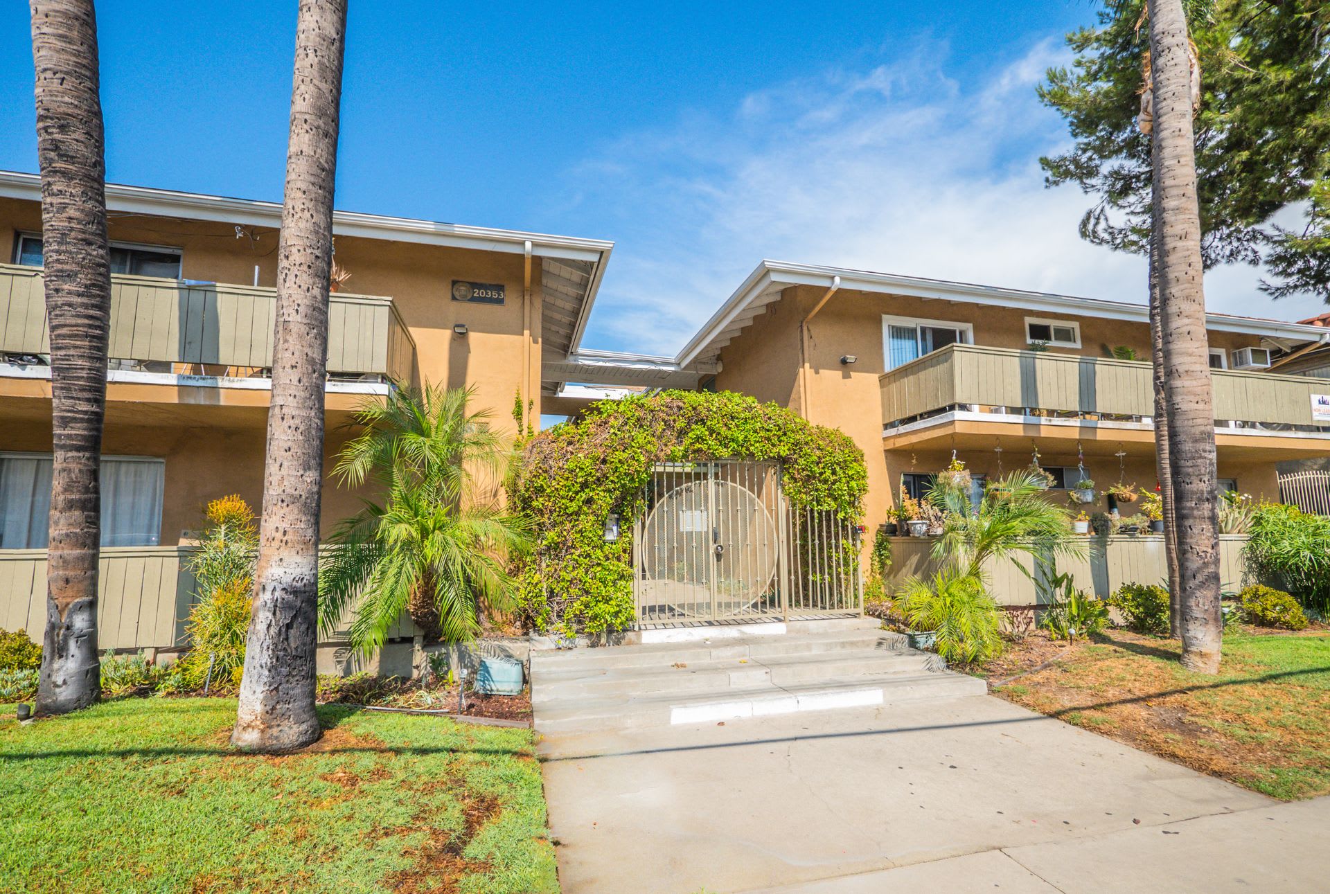 20353 Saticoy St. – photo 2