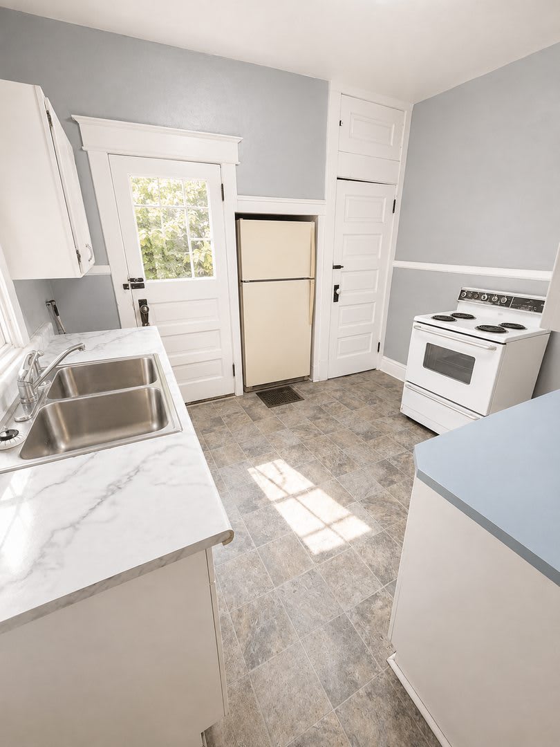 3 bedroom 1 bathroom house – photo 2