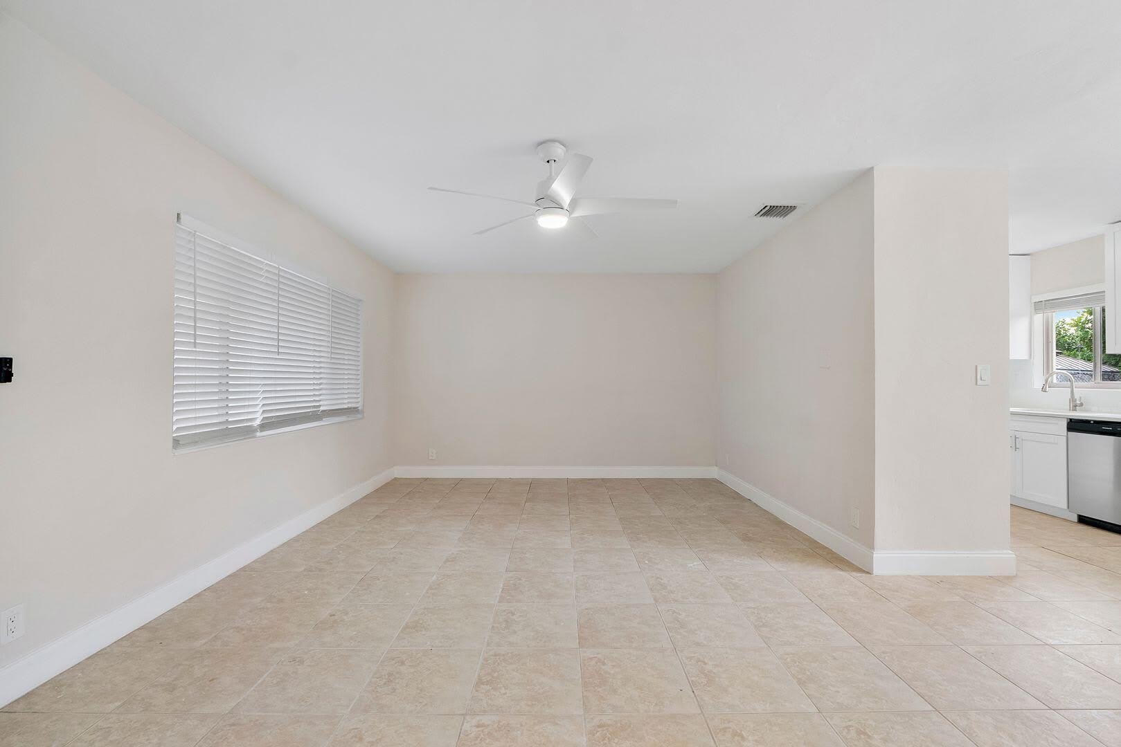 4650 NE 1st Terrace – photo 5