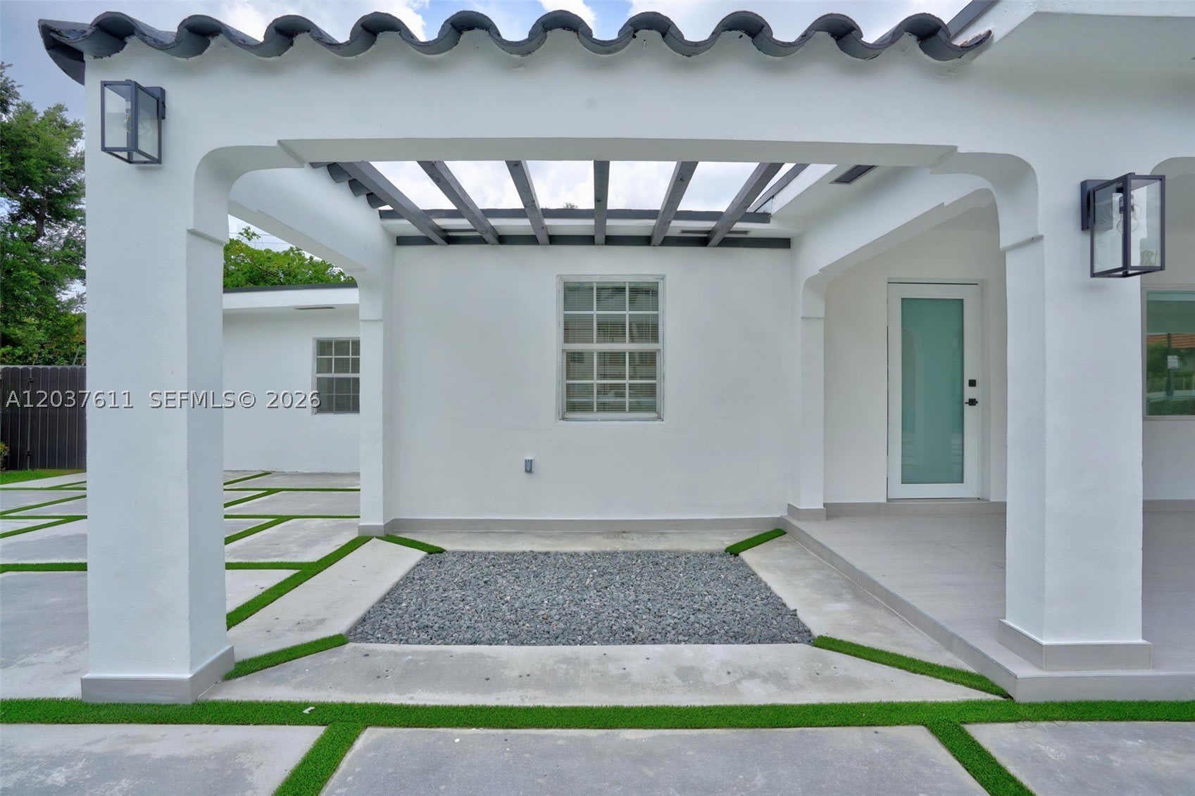1920 SW 67th Ave – photo 5