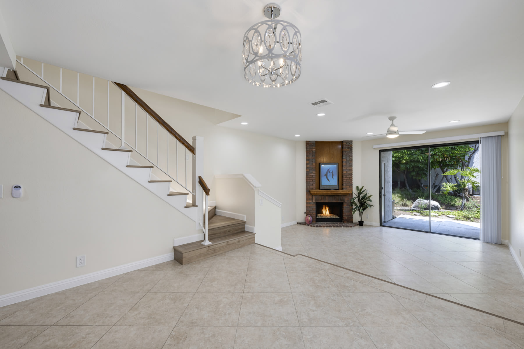 319 Molokai Drive – photo 4