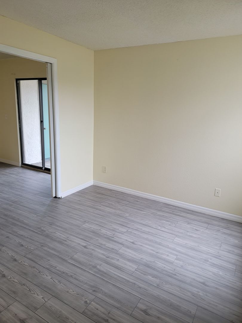 2031 Cascades Blvd. – photo 4