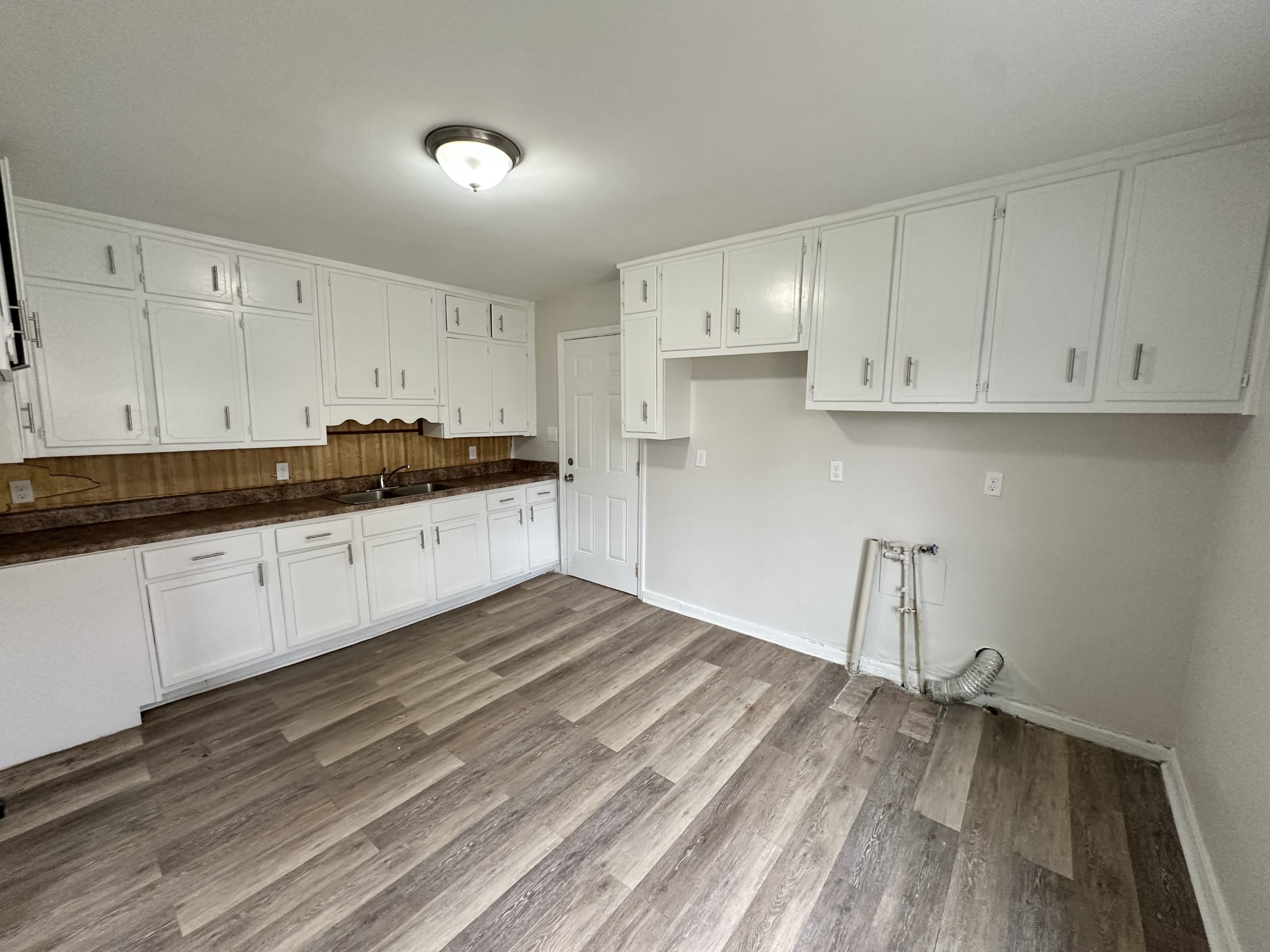 5820 Court Q – photo 3