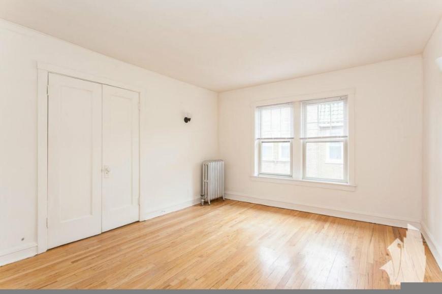 2102 West Ainslie St. – photo 3