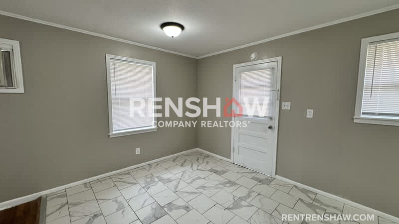 249 Navy Dr – photo 5