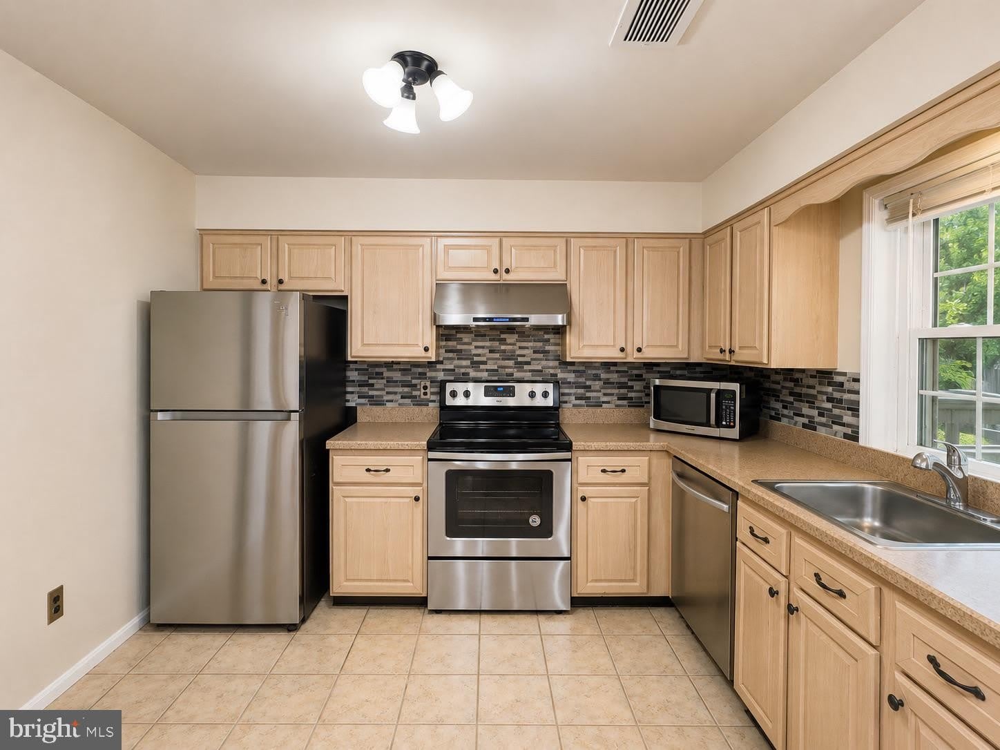 9316 ARLINGTON Boulevard – photo 5