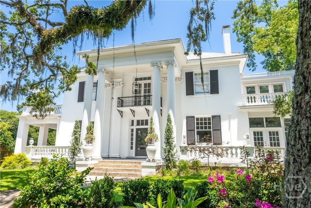 602 E Victory Drive – photo 2