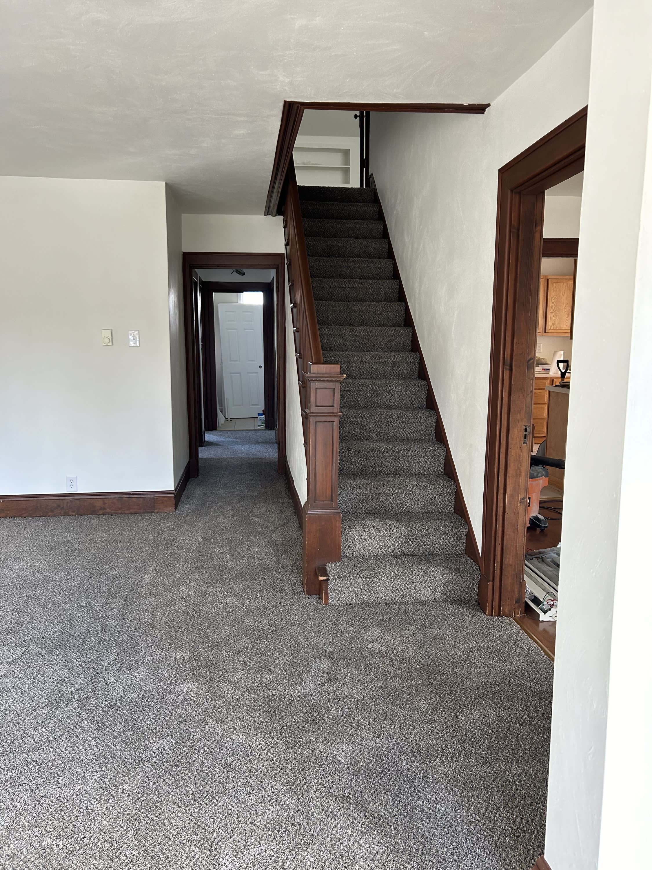 1371 Mount Pleasant Road – photo 4