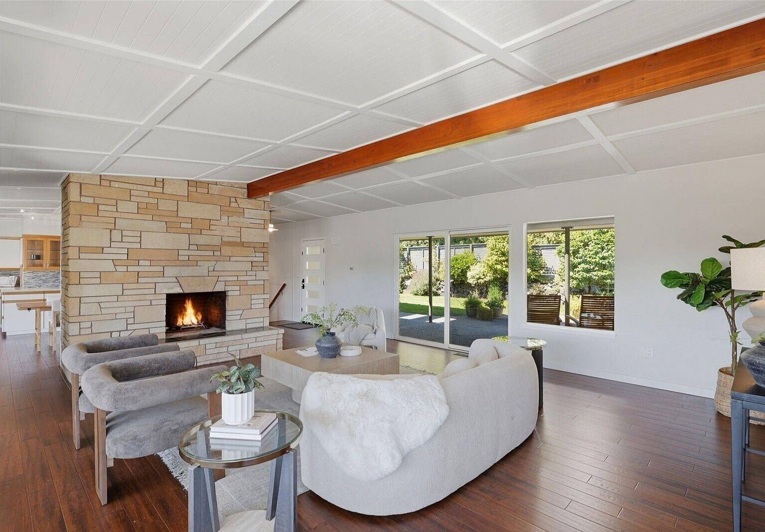 8125 Bayridge Ave – photo 2