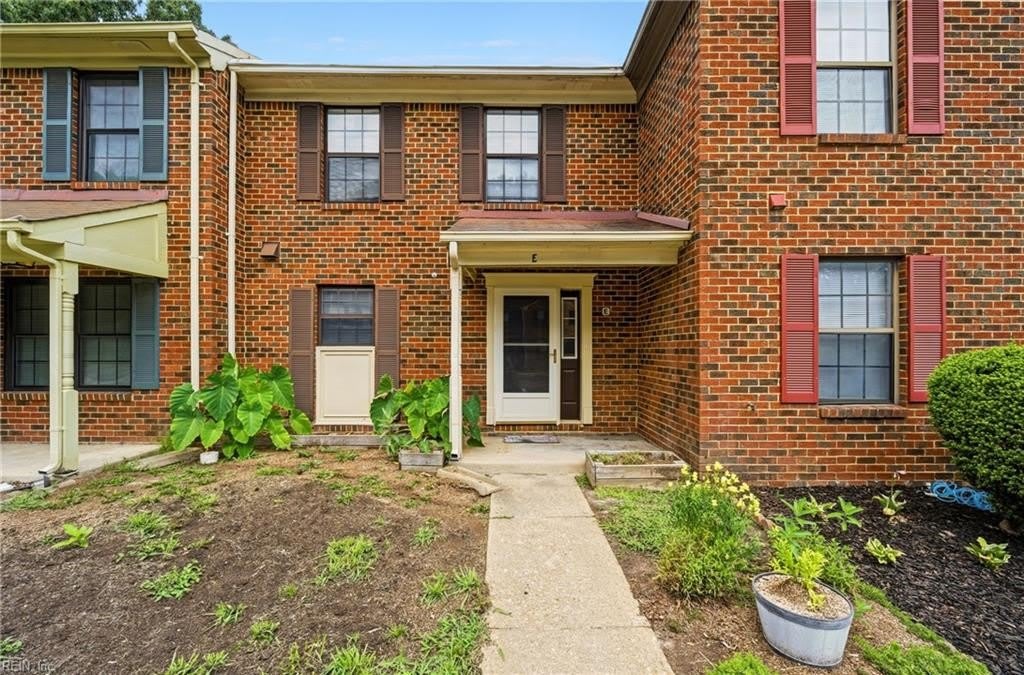 372 Circuit Lane – photo 1