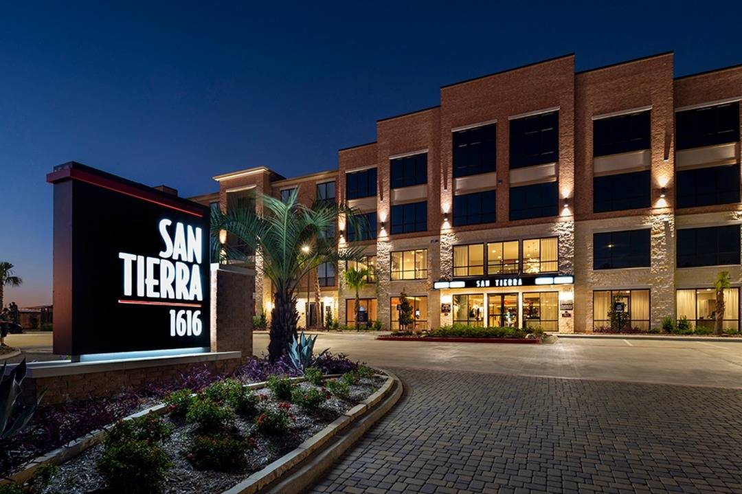 San Tierra – photo 1