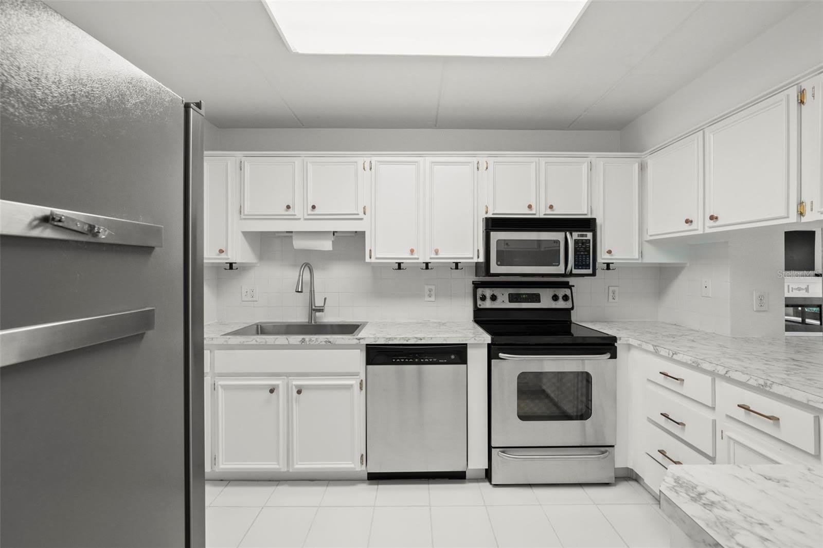 1200 TARPON WOODS Boulevard – photo 5