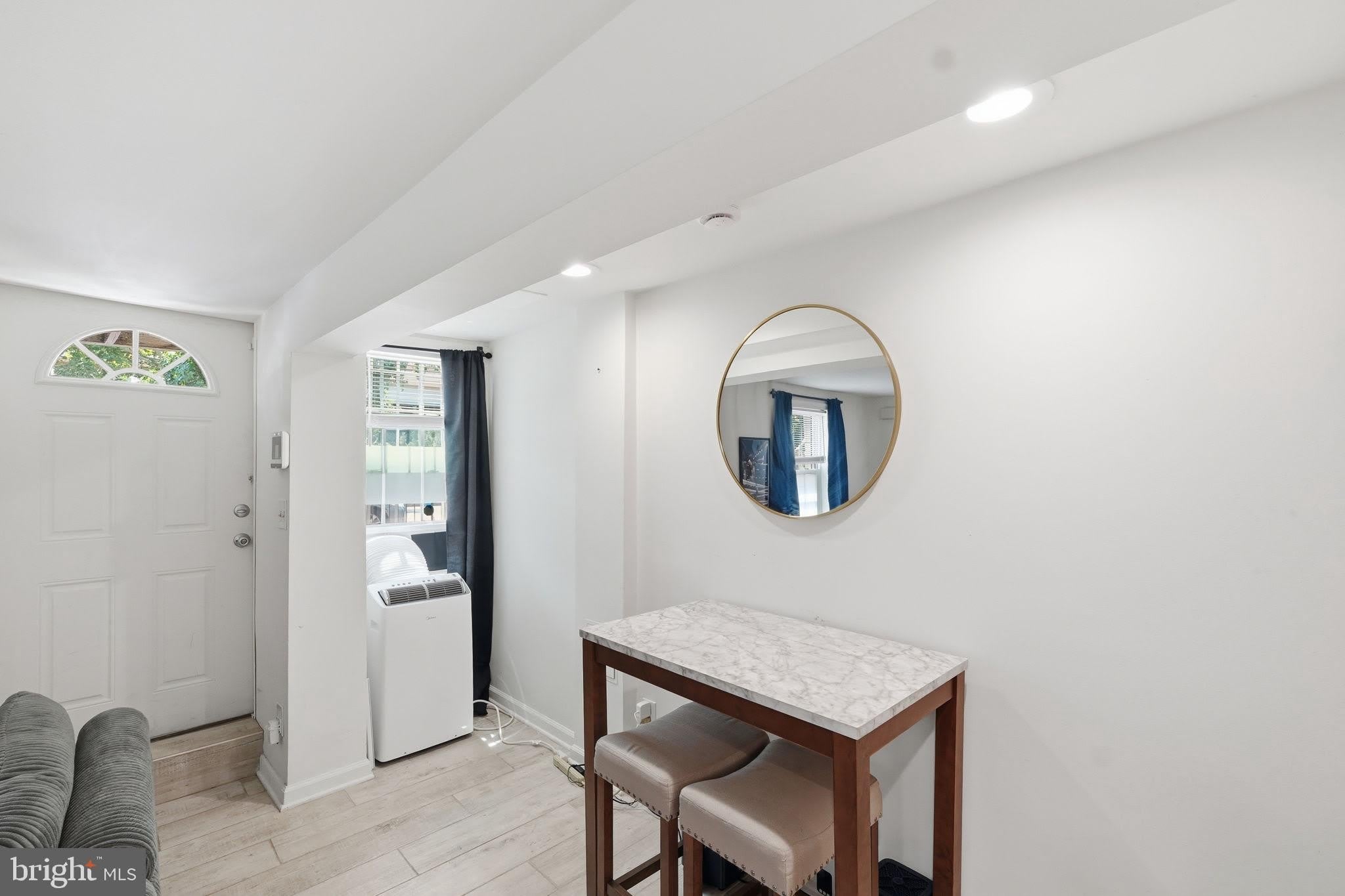 708 I Street SE – photo 5