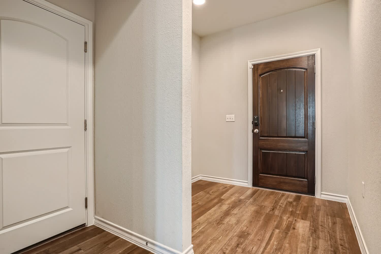 1601 Denesa Drive – photo 4