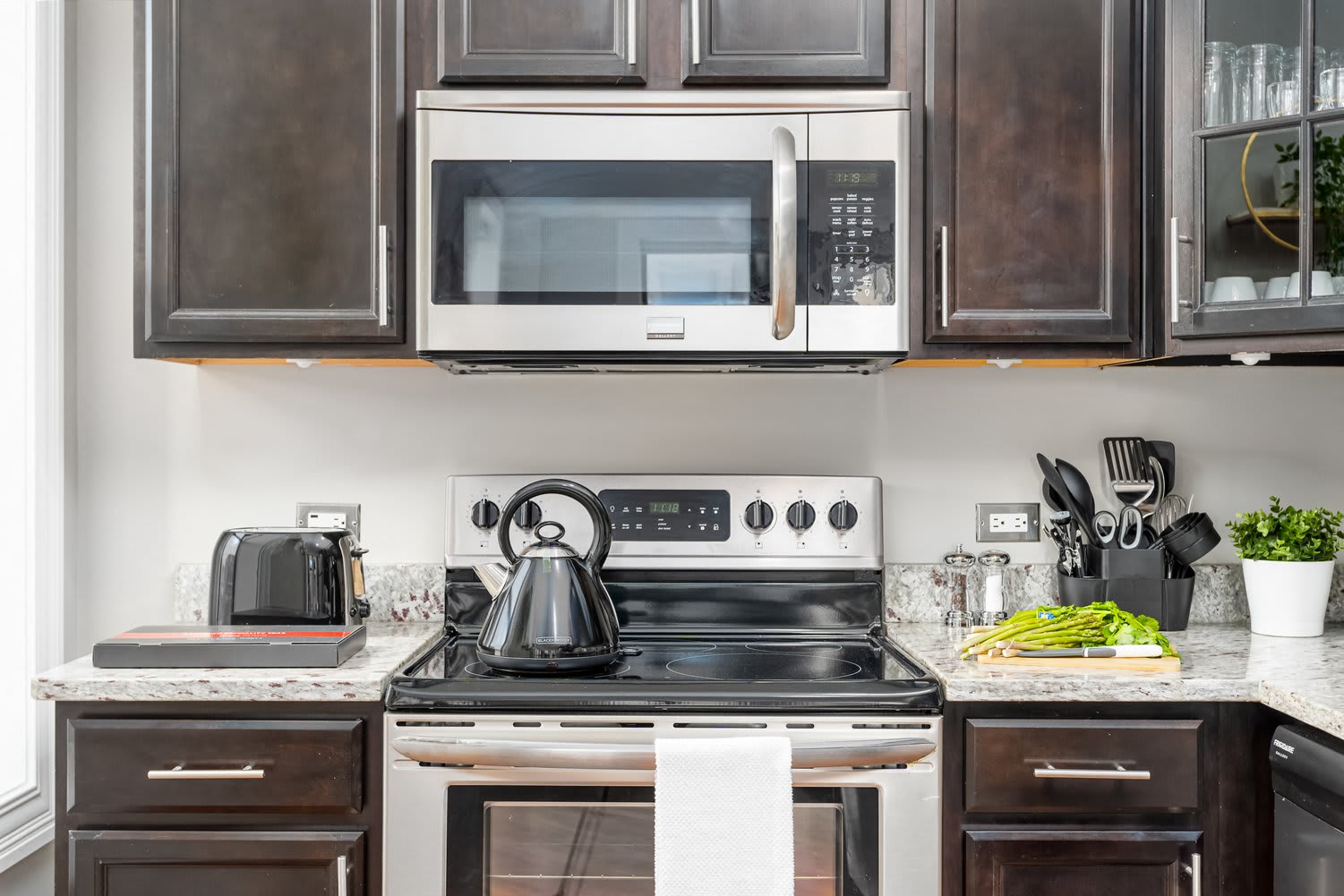 Somerset Place Apartments – photo 2