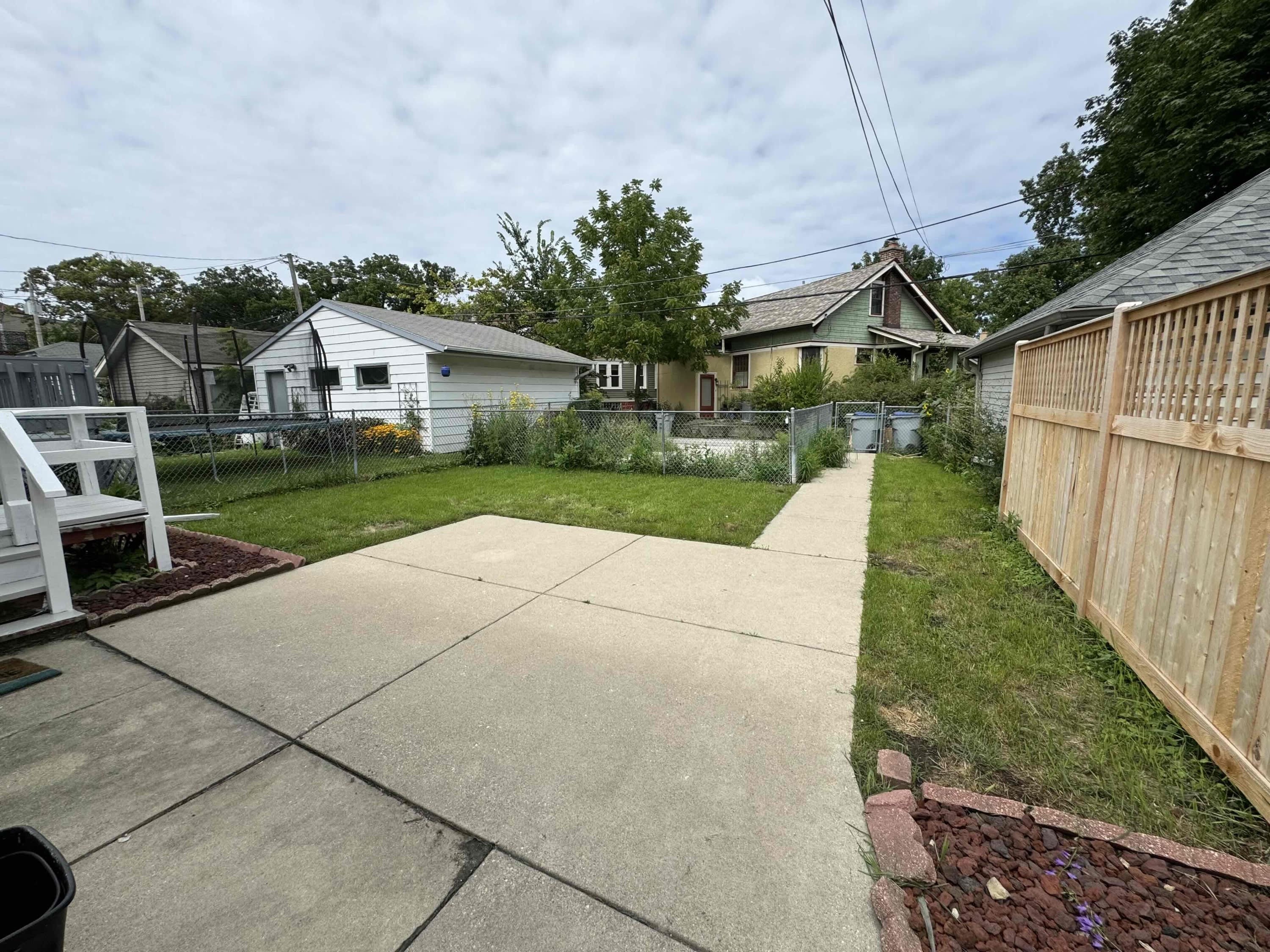 2210 East Bennett Avenue – photo 5