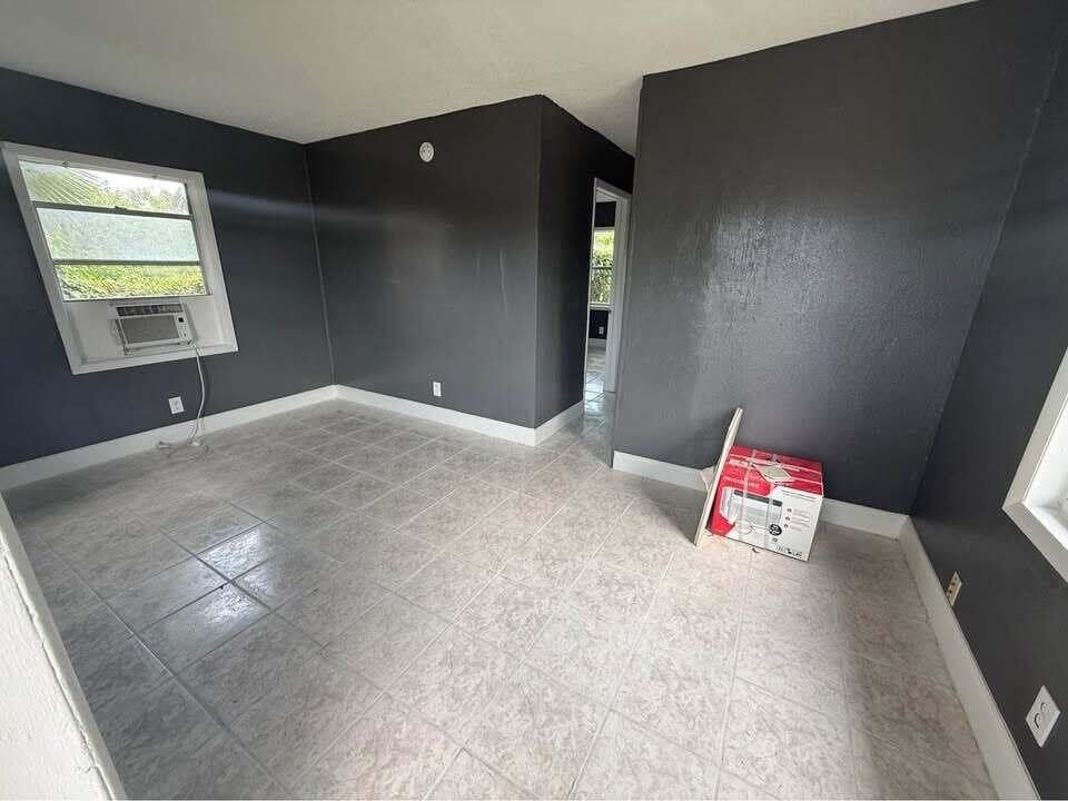 2960 CHICKAMAUGA Avenue – photo 2