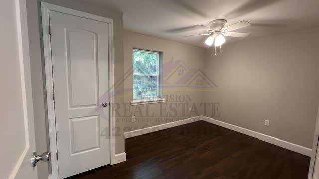862 Berry St Ne – photo 4