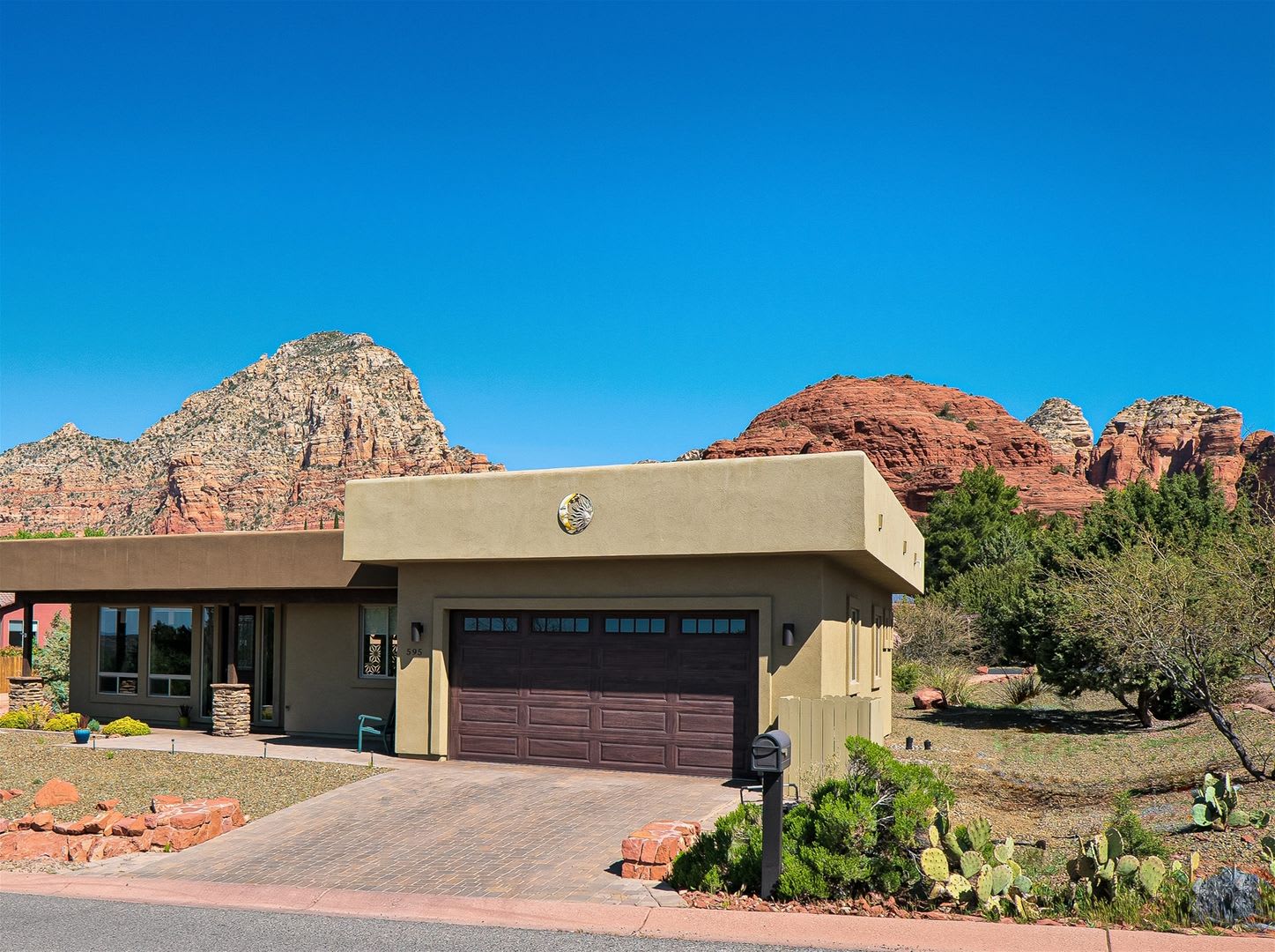 Beautiful Home In The Heart of West Sedona! – photo 2